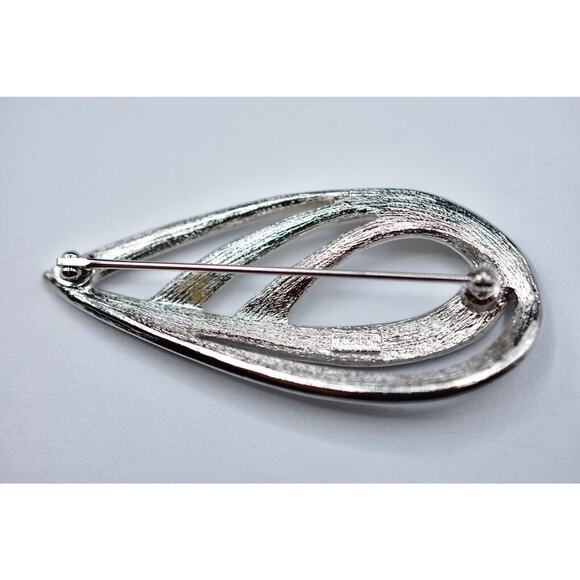 Trifari Vintage Pin Brooch Abstract Black Enamel Silver Tone Enamel Signed BinB - Picture 9 of 10